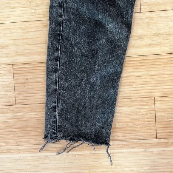 H&M Women's Black 100% Cotton Faded/Stonewashed High-Rise Jeans Size 2 - Picture 6 of 6